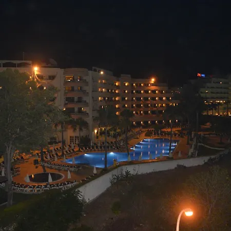 Let The Sun In - Walking To The By Algarve Dream Holidays * アルブフェイラ